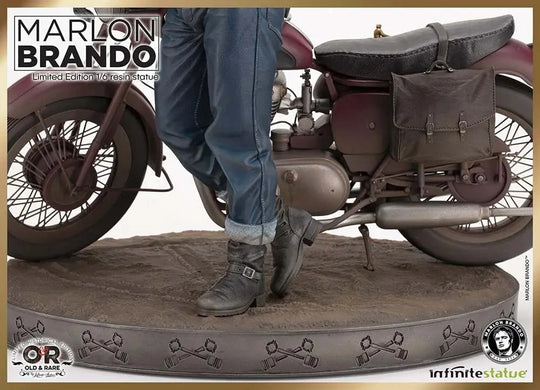 MARLON BRANDO - Marlon Brando with Bike - Statue Limited Ed. 1/6 30cm