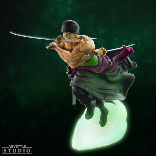 ONE PIECE - Zoro - Glow in the dark Figure SFC 18cm