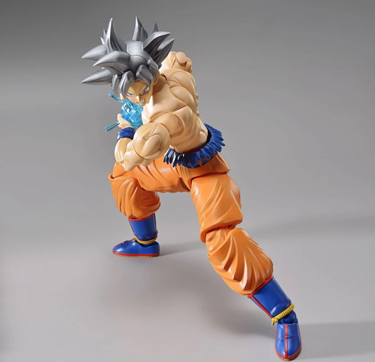 DRAGON BALL - Model Kit - SON GOKU Ultra Instinct