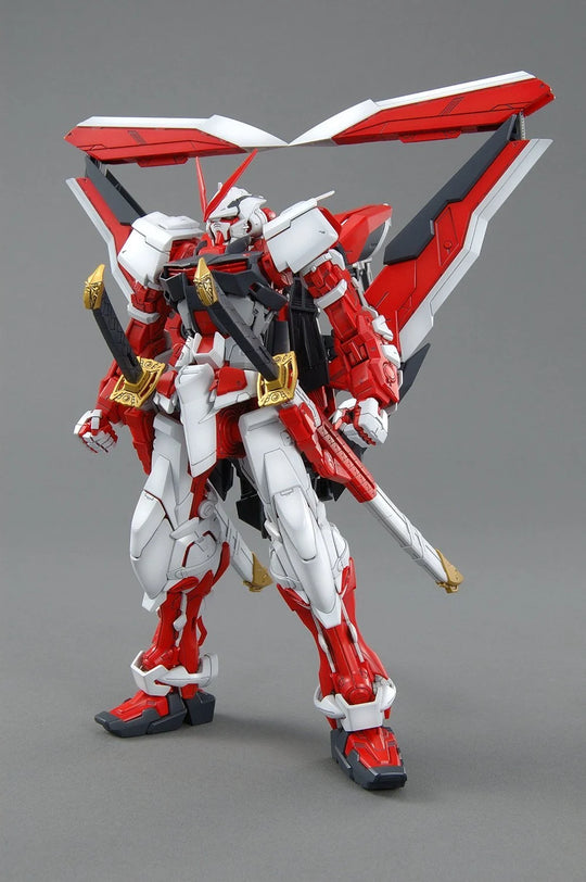 GUNDAM - Model Kit - Master Grade - Astray Red Frame Revise - 18 CM