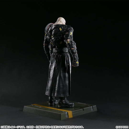 RESIDENT EVIL 3 - Nemesis - Statue Figure Builder Creators 46cm