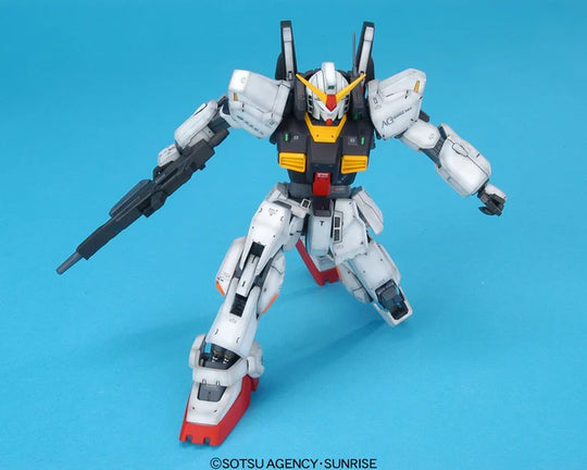 GUNDAM - Model Kit - Master Grade - Gundam Mk-II Ver. 2.0 - 18CM