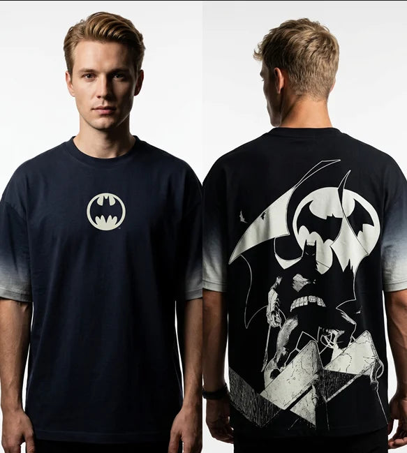 DC - Batsignal in the dark - Oversize T-Shirt Men (S)