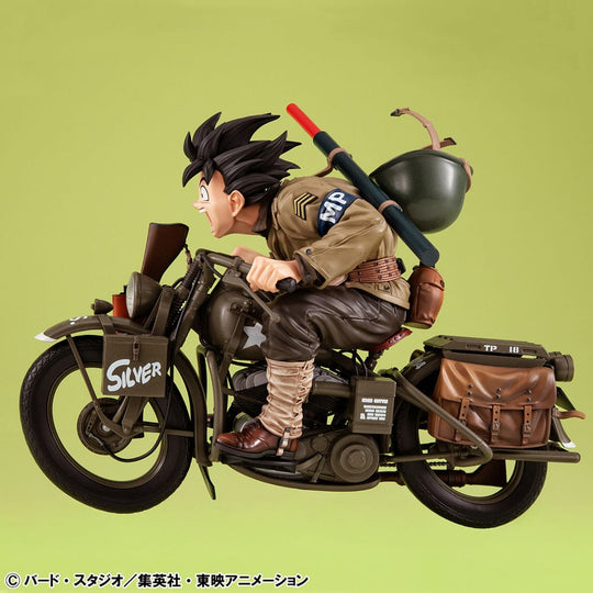 DRAGON BALL Z - Son Goku & Bike - Statue Desktop Real McCoy 18cm