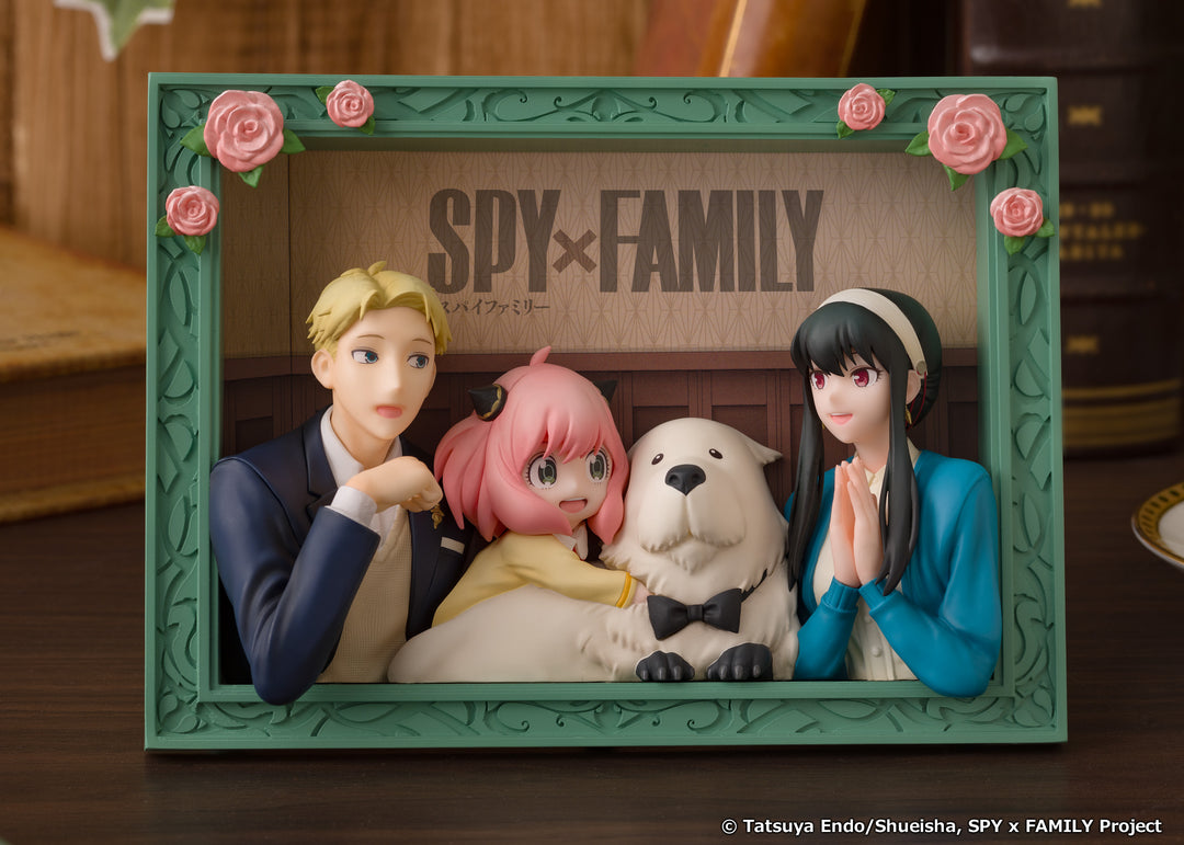 SPY X FAMILY - The Forgers - Statue 12.8x17.5cm