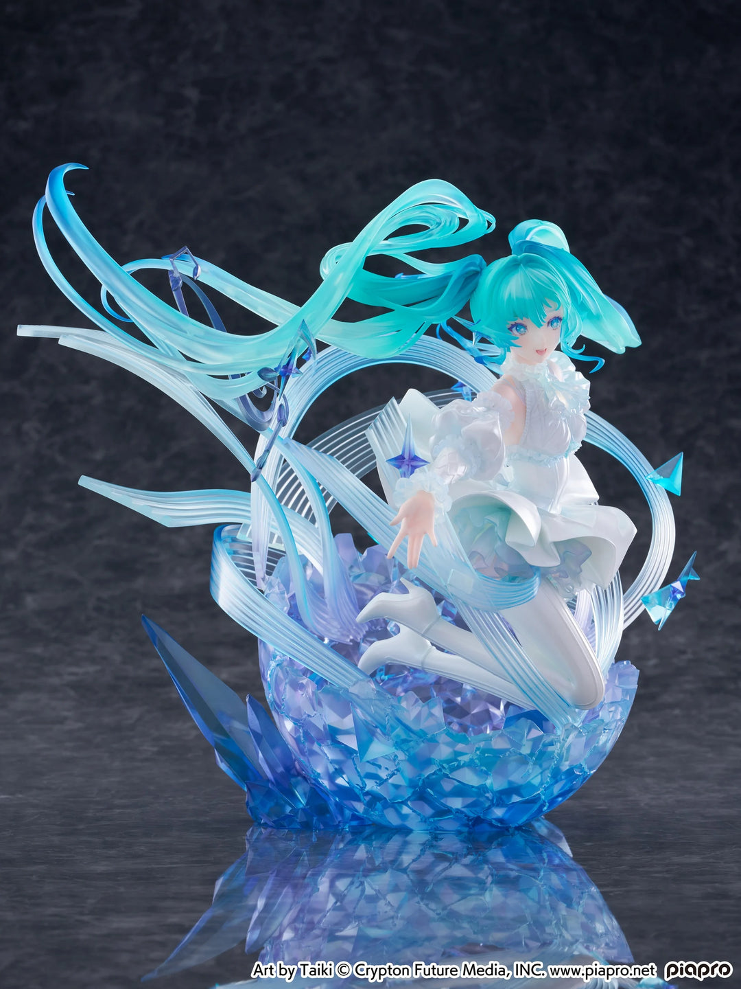 HATSUNE MIKU - Crystall Dress - Statue 1/7 22.5cm