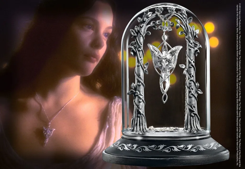 LORD OF THE RINGS - Arwen - The Evenstar - Pendant Display