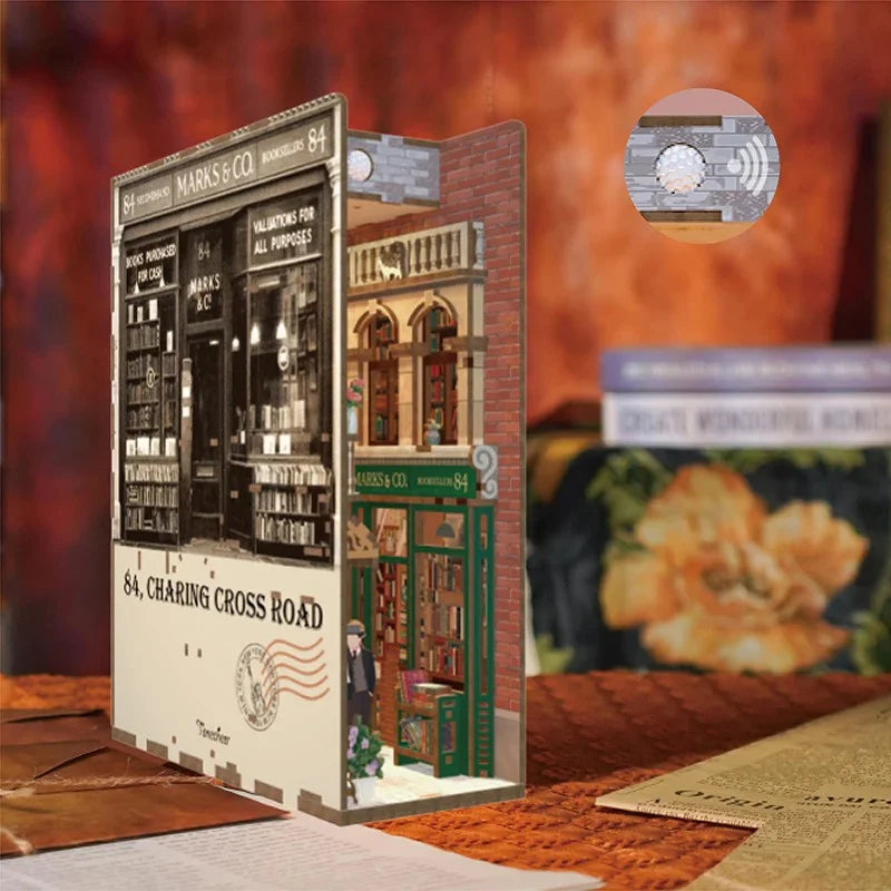 BOOK NOOK KIT - DIY- 84 Charing Cross Road - 178pcs + LED Light