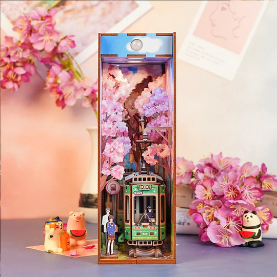 BOOK NOOK KIT - DIY- Sakura's Travel - 130pcs + LED Light
