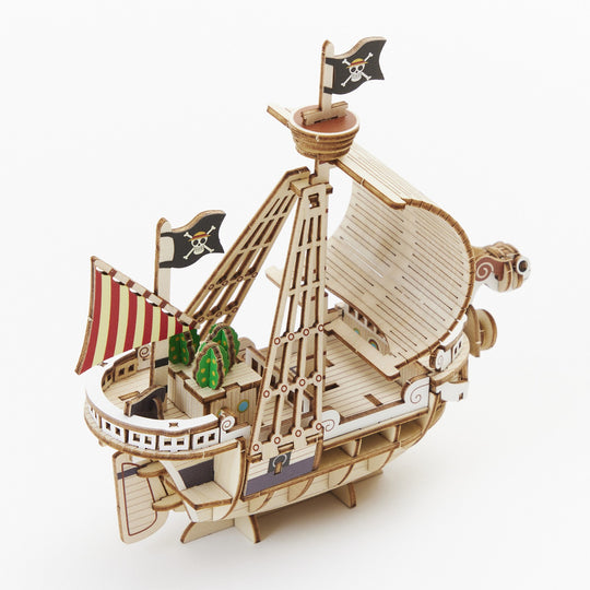 ONE PIECE - Thousand Sunny - Wood Model Kit 13.2x6.4x14.5cm