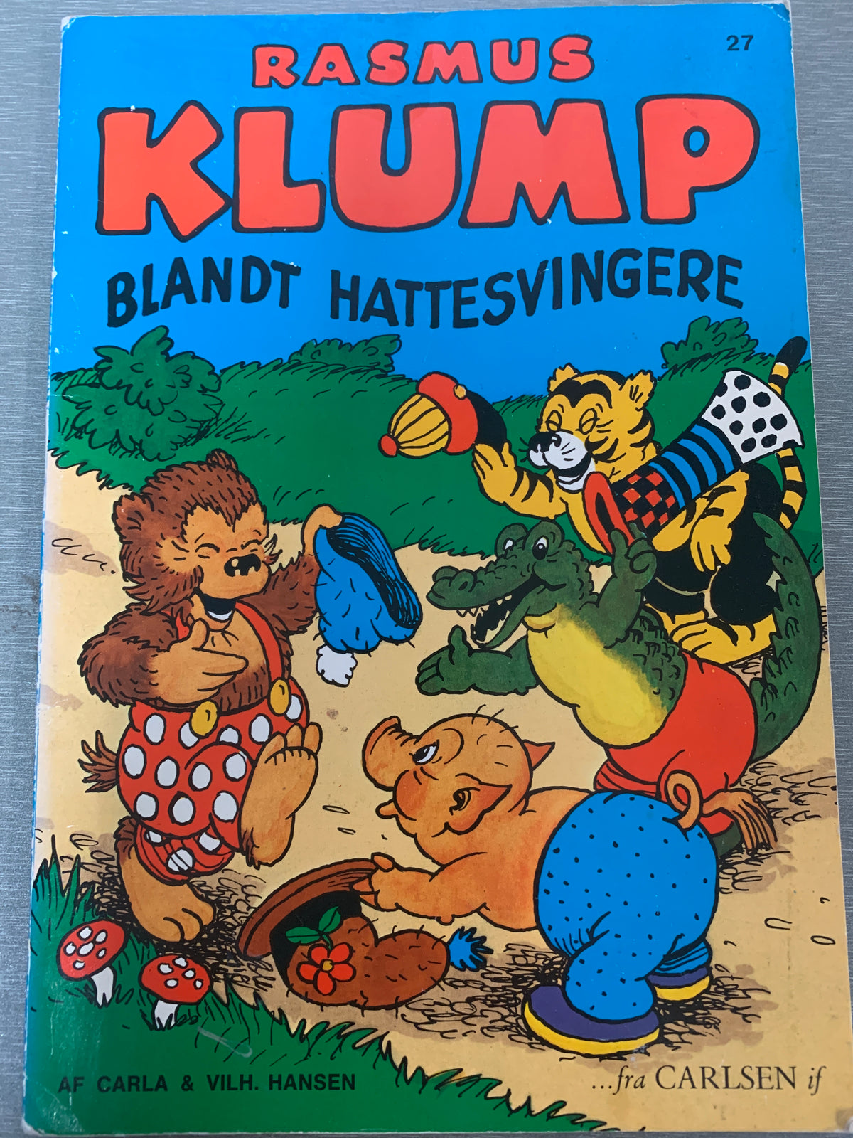 Rasmus Klump blandt hattesvingere