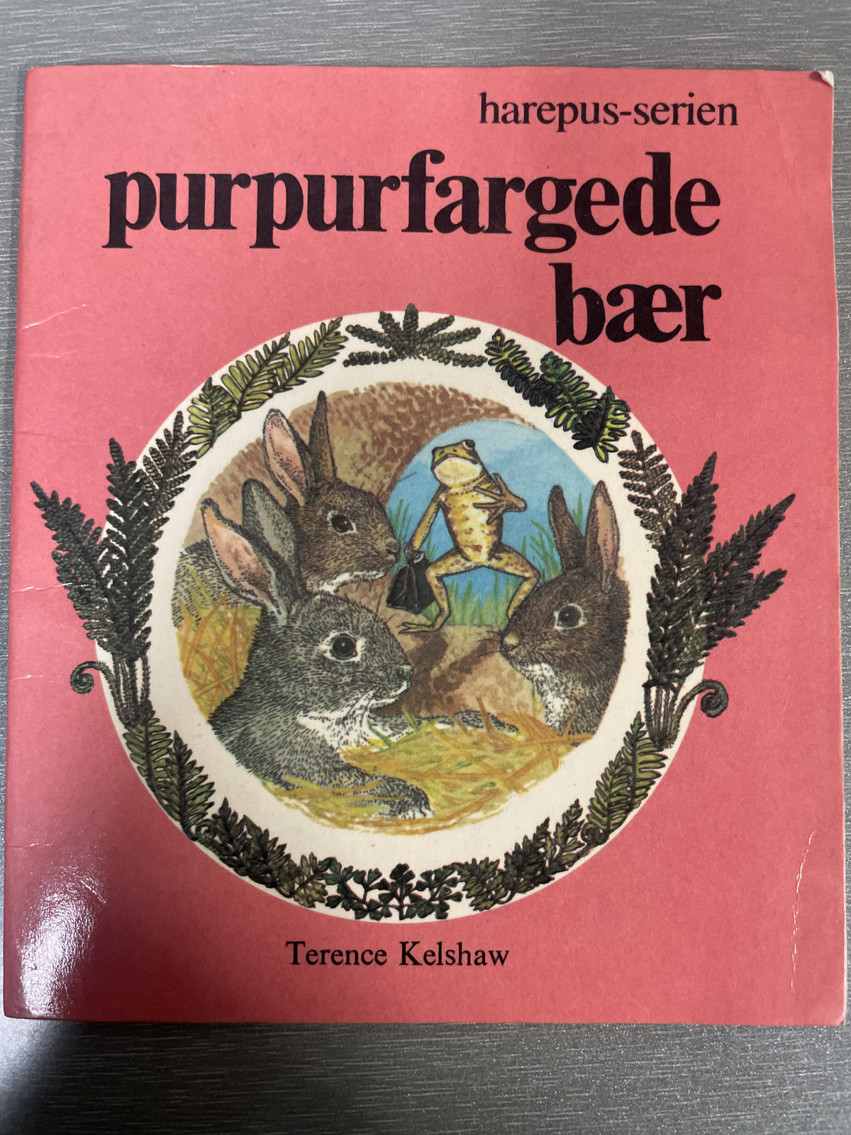 harepus-serien: purpurfargede bær