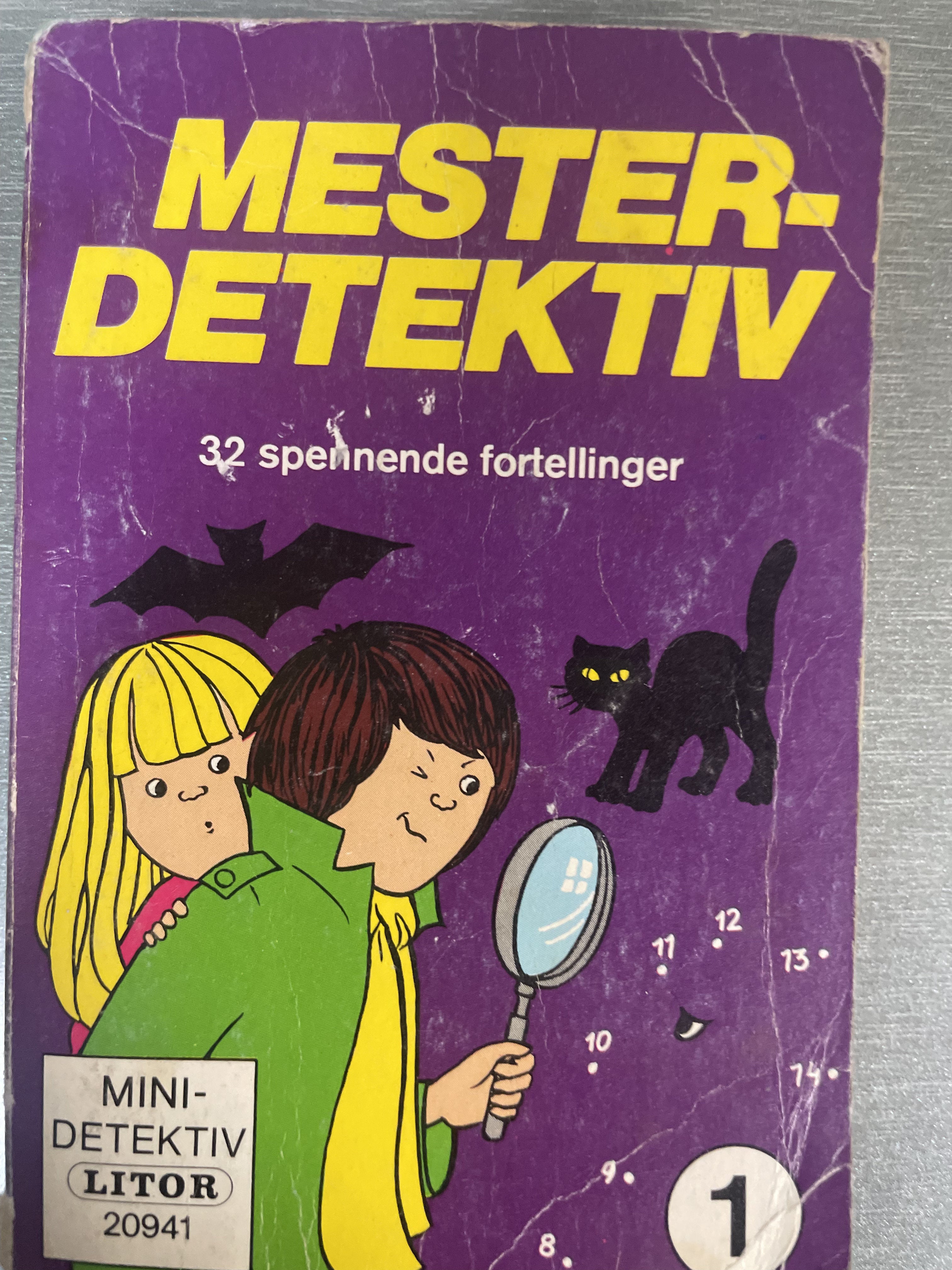 Mester-detektiv nr. 1: 32 spennende fortellinger