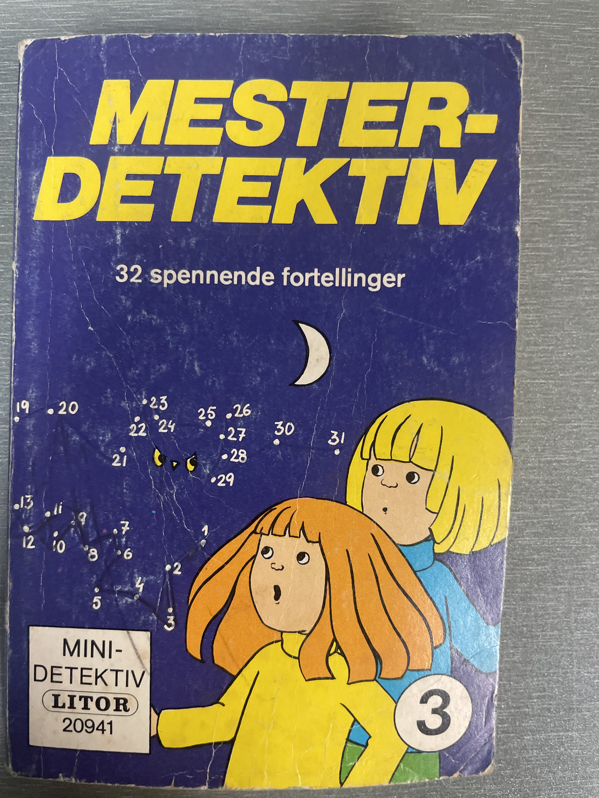 Mester-detektiv nr. 3: 32 spennende fortellinger
