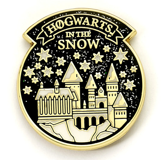 HARRY POTTER - Hogwarts in the Snow - Greeting card with Pin