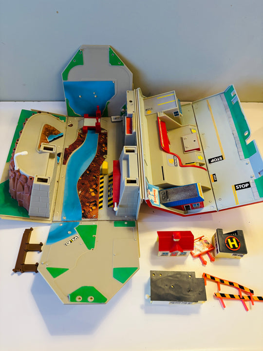 Micro Machines Tool Box City (1990)
