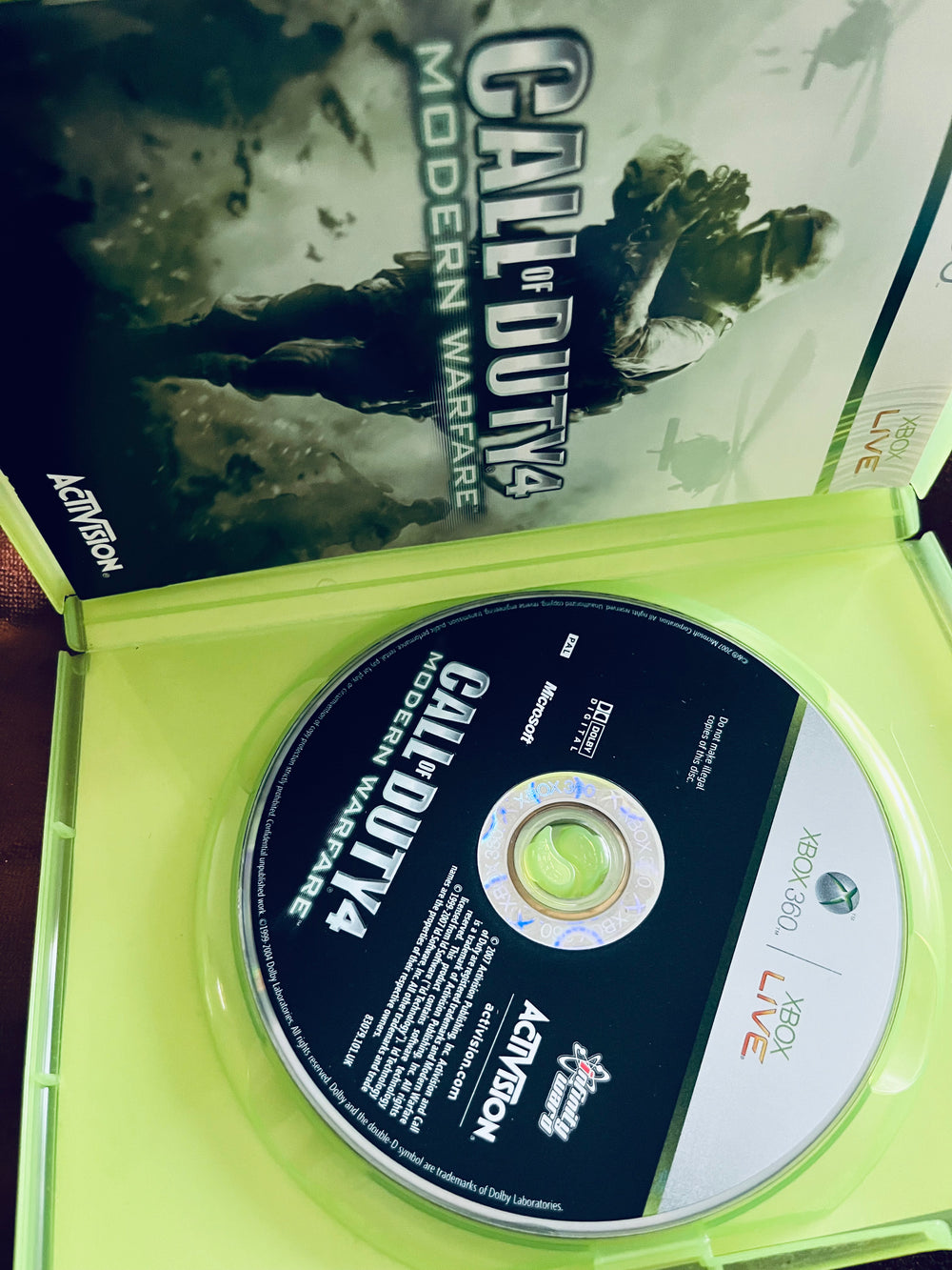 Call of Duty 4 - Modern Warfare. Xbox 360.