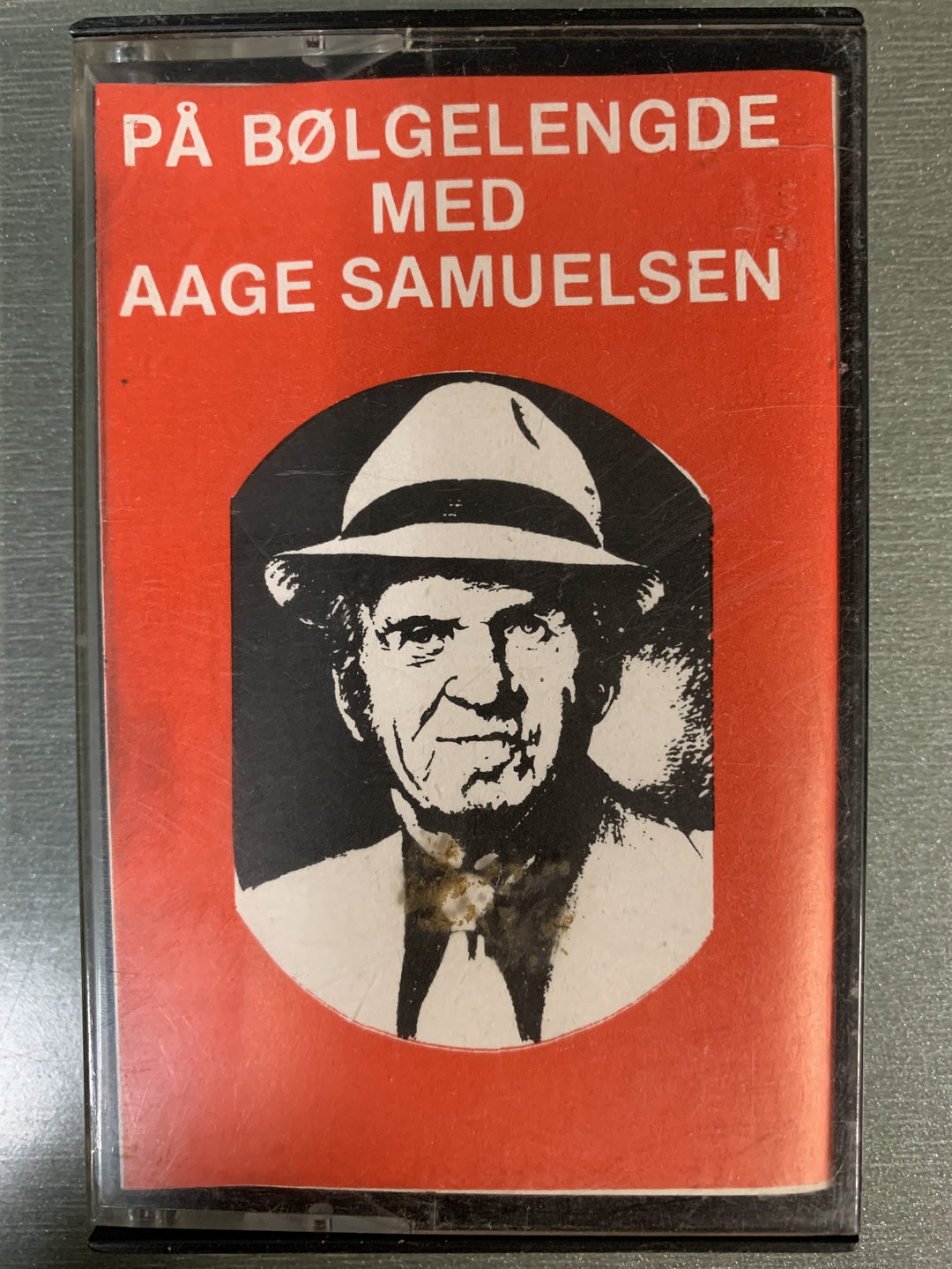 Aage Samuelsen – På bølgelengde med Aage Samuelsen. Kassett.