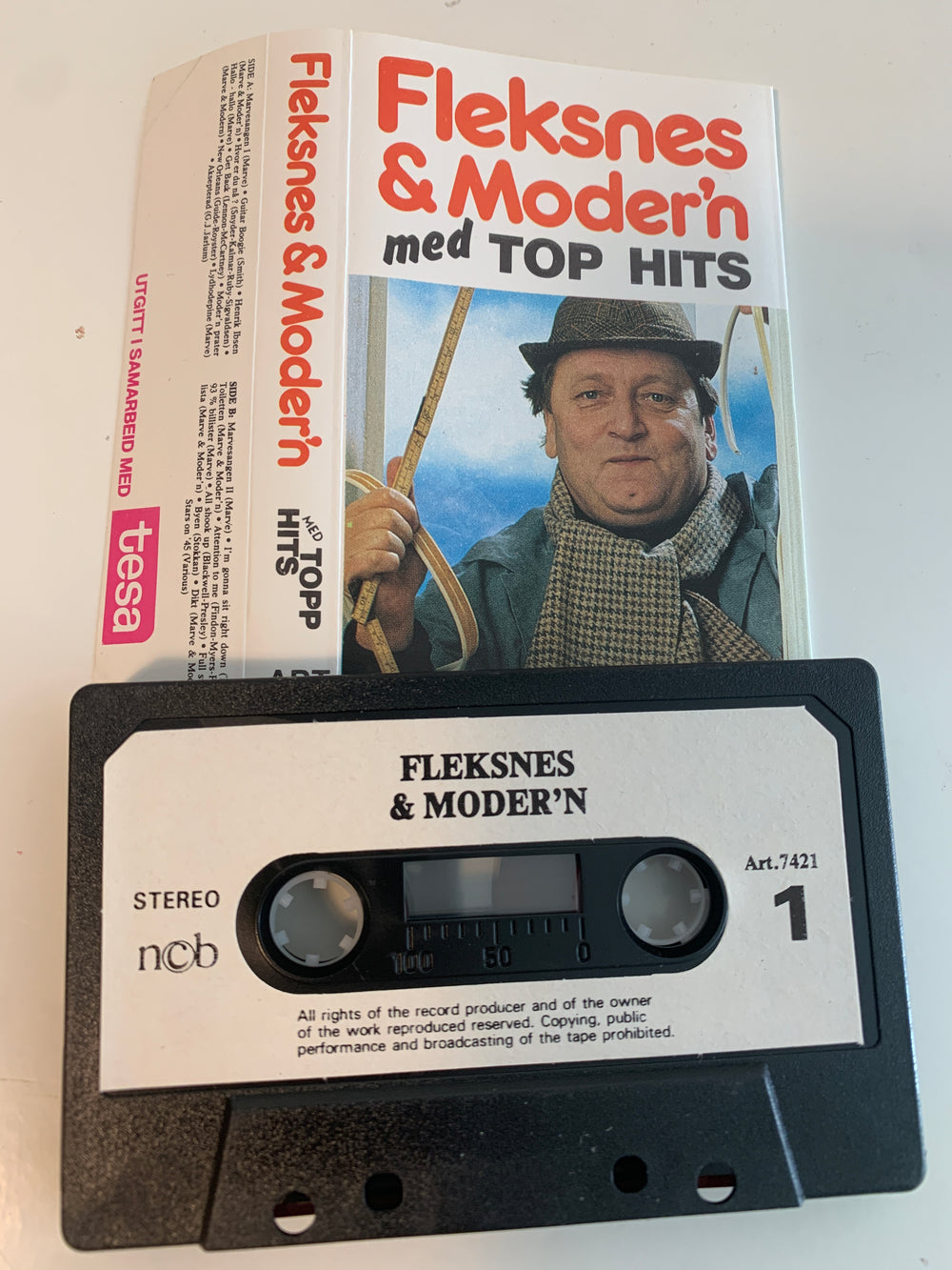 Fleksnes & Modern – med Top Hits. Kassett.