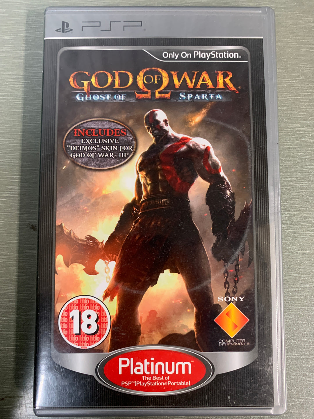 God of War: Ghost of Sparta Platinum. PSP.