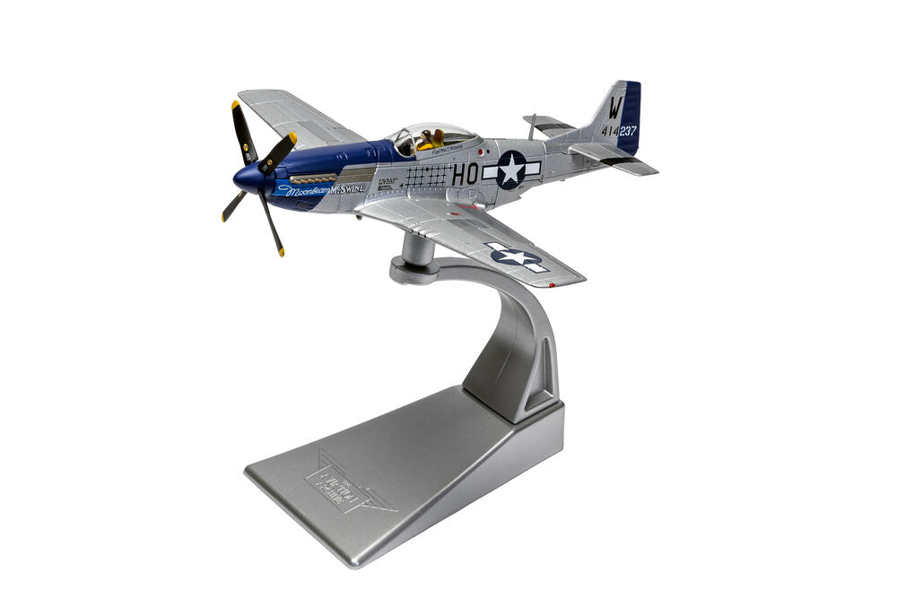 North American P-51D Mustang, ‘Moonbeam McSWINE’, William T. ‘Bill’ Whisner Jr, 1945