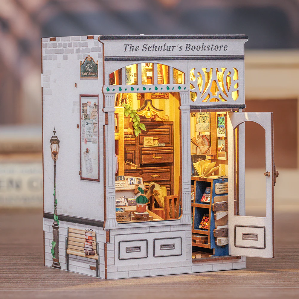 BOOK NOOK KIT - DIY- Scholar's Bookstore - 168pc + LED Light