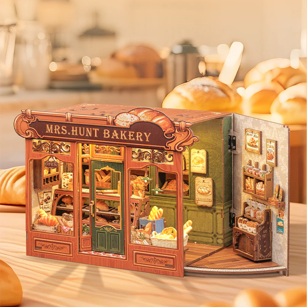 MINIATURE HOUSE - DIY - Mrs. Hunt Bakery - 216pc + LED Light