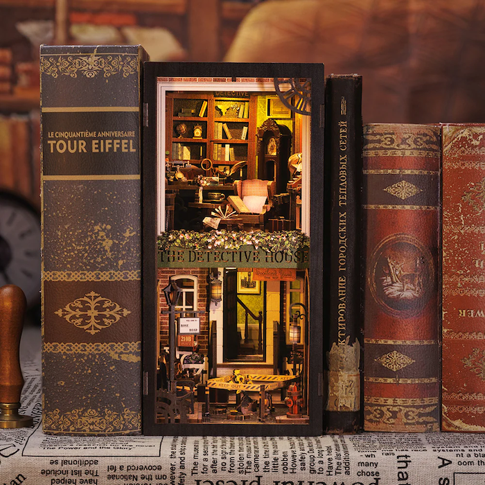 BOOK NOOK KIT - DIY - Rose Detective Agency - 322pc + LED Light