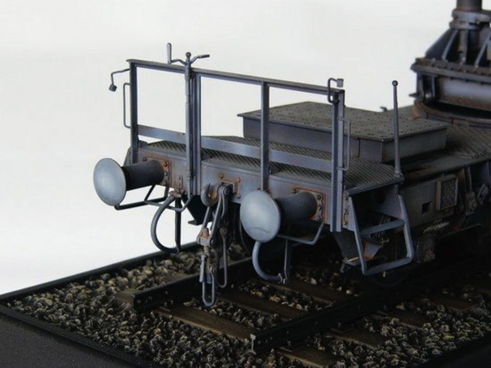 Mörser Karl Gerät 040/041 auf Eisenbahn-Transport-Trailer