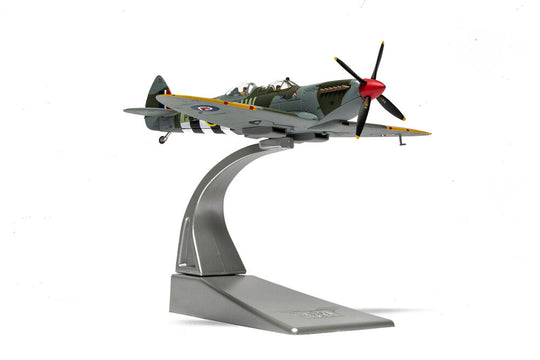 Supermarine Spitfire T9, PV202/’JW’ (G-CCCA), Presented as Spitfire MK.IX ML365/JW,135 Wing, 2nd Tactical Air Force, Aircraft operated by Aerial Collective, Duxford Airfield