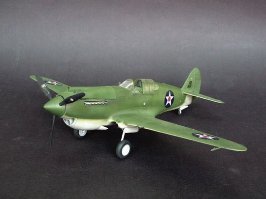 Curtiss P-40B Warhawk
