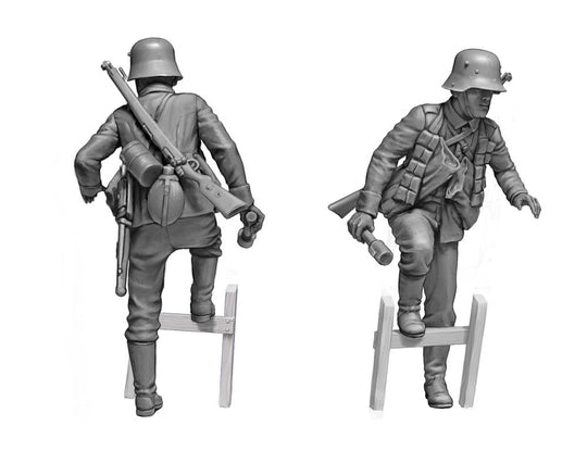 German Infantrymen before the attack. WWI era. Achtung, Panzer!