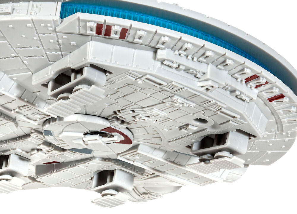Millennium Falcon (Light/Sound): Build & Play
