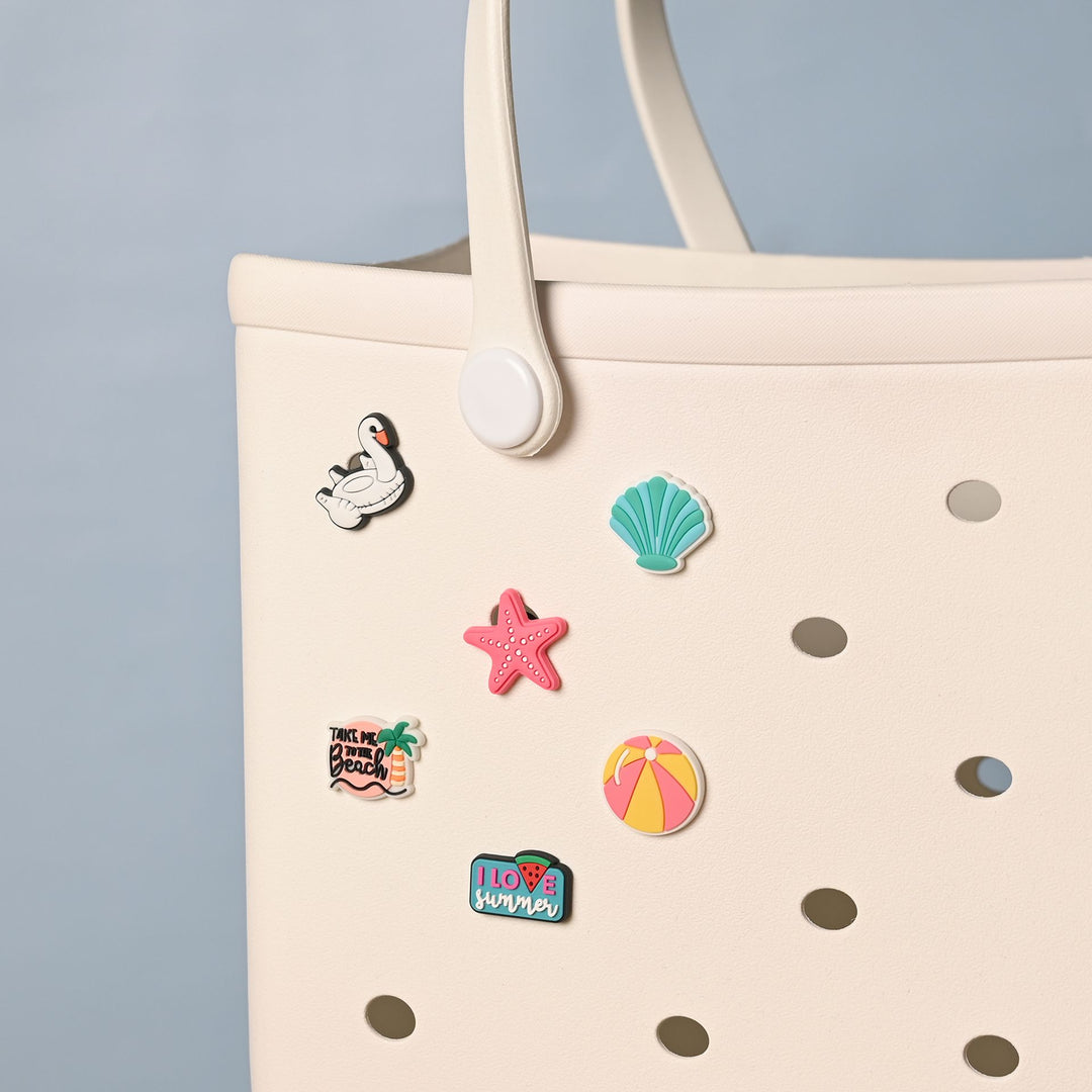The Feel Good Club 6 Pack of Charms - Holiday