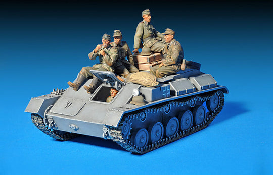 German Artillery Tractor T-70 & Gun FK 288 w/crew