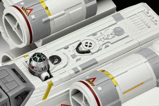 Carson Teva's X-Wing Fighter: The Mandalorian