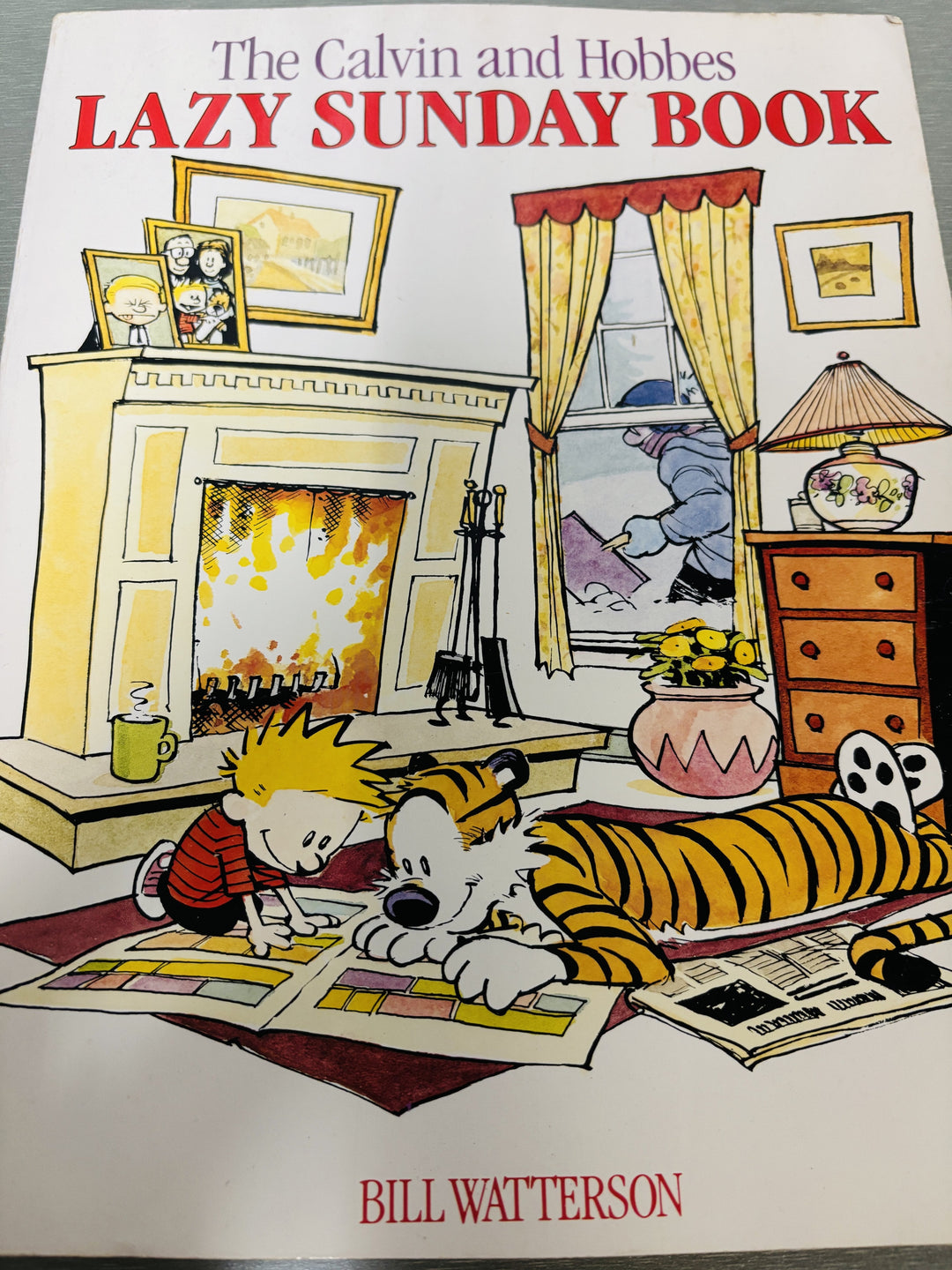 The Calvin and Hobbes Lazy Sunday Book, 1989. Tegneseriealbum.