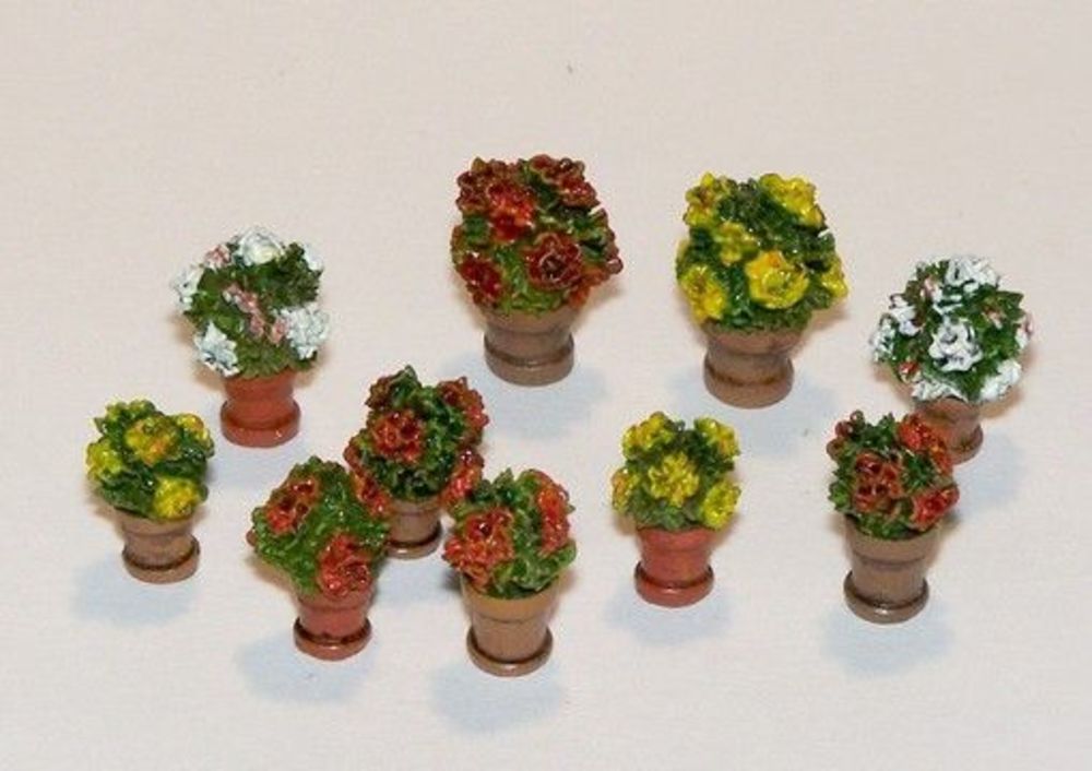Blumen in Blumentöpfen