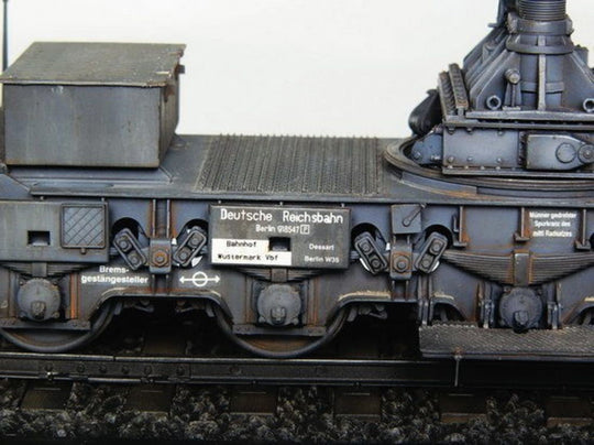 Mörser Karl Gerät 040/041 auf Eisenbahn-Transport-Trailer