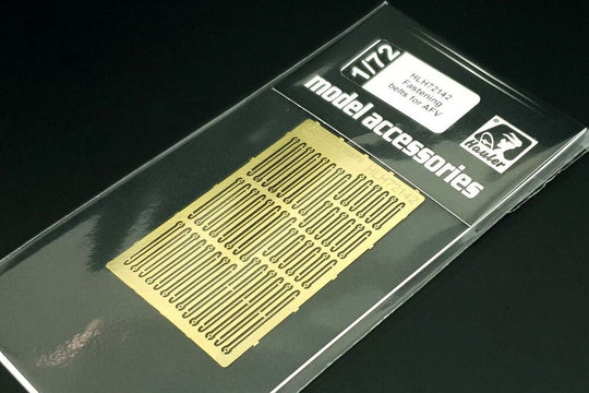 Fastening belts for AFV