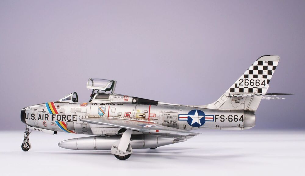 F-84F Thunderstreak "US Swept-wing Thunder"