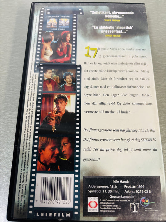 Idle Hands (1999). VHS.