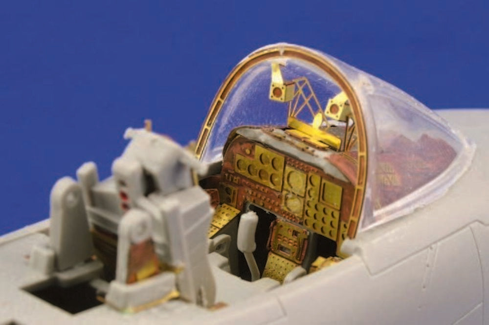A-10 Thunderbolt II interior Für Italeri Bausatz