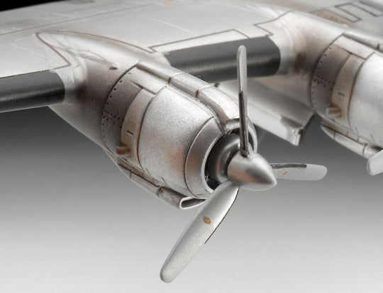 Lockheed L-1049G Super Constellation