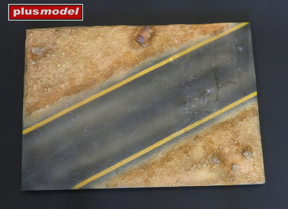 Display base – Road in the desert