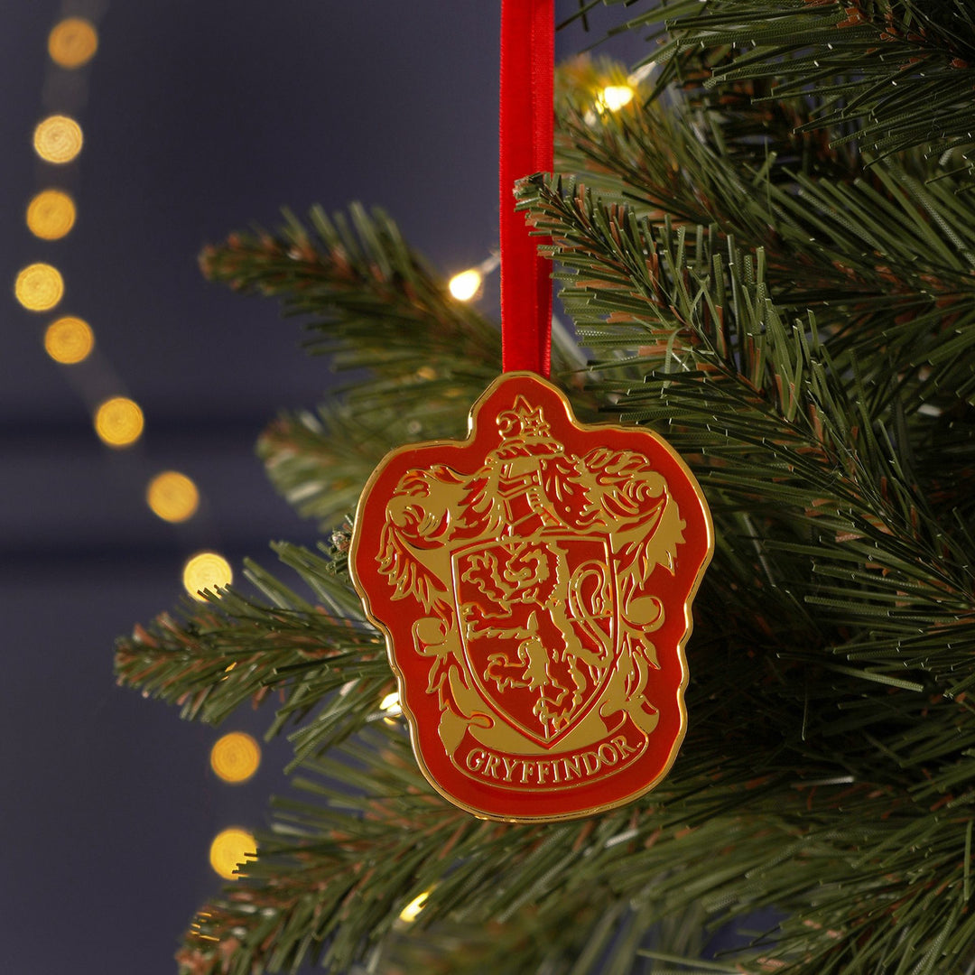 Harry Potter Alumni Metal Epoxy Hanging Dec - Gryffindor
