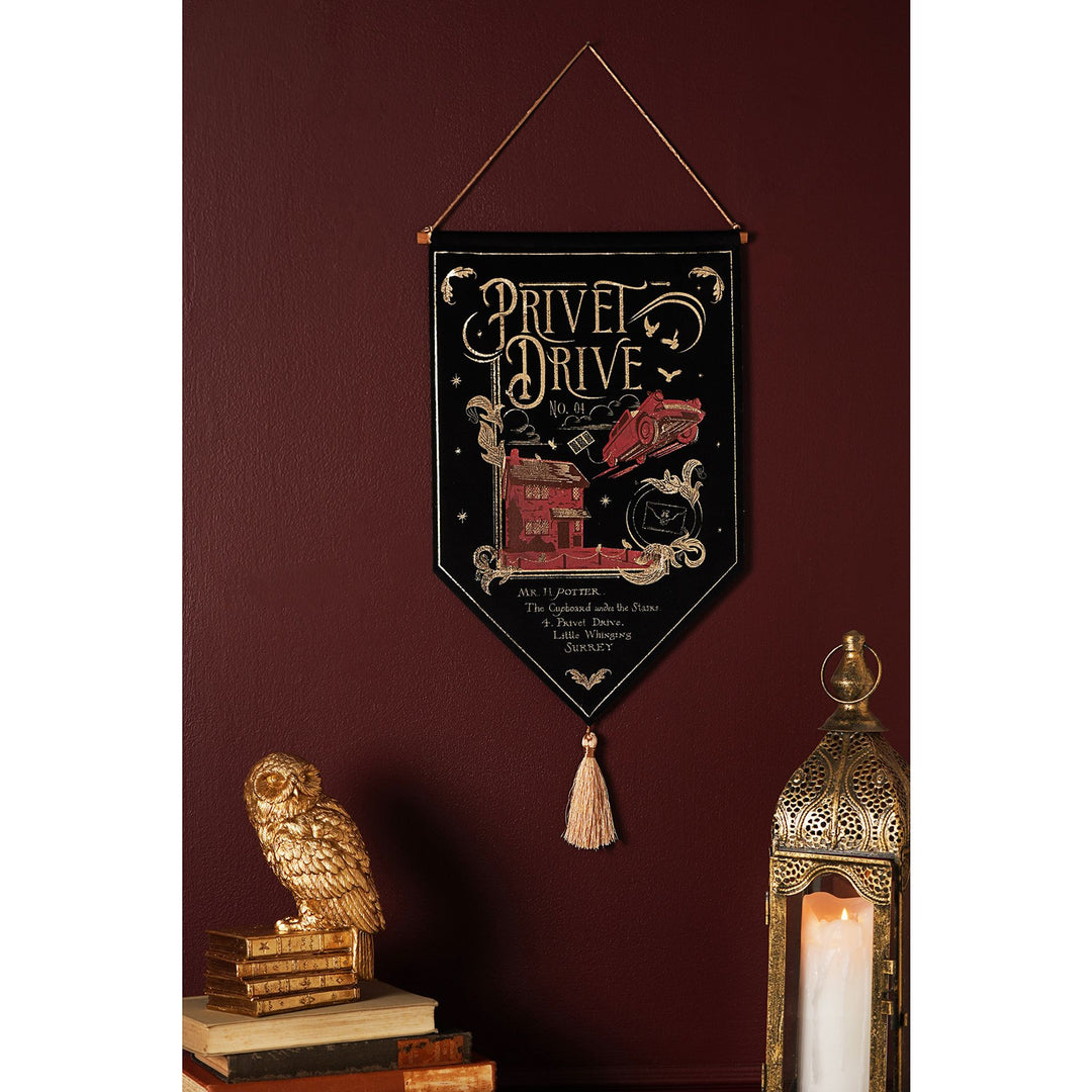 Warner Bros Harry Potter Alumni Banner - Privet Drive