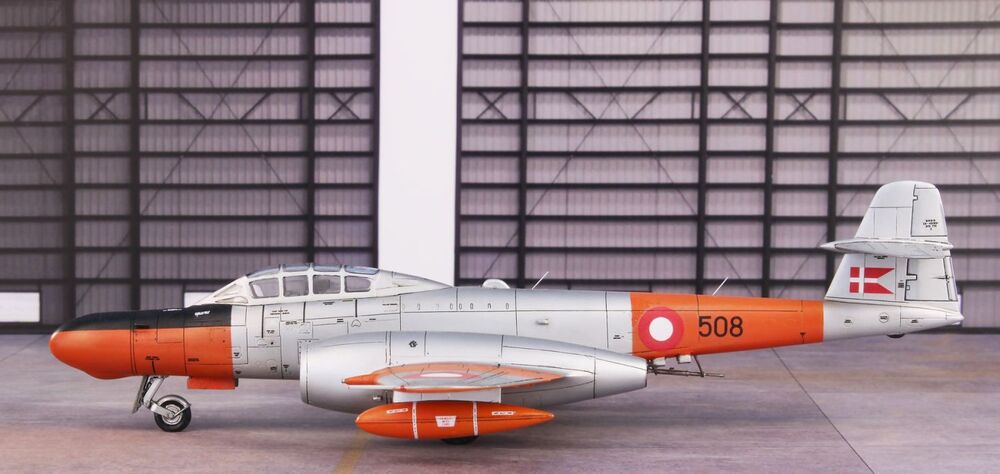 Gloster Meteor TT Mk.20