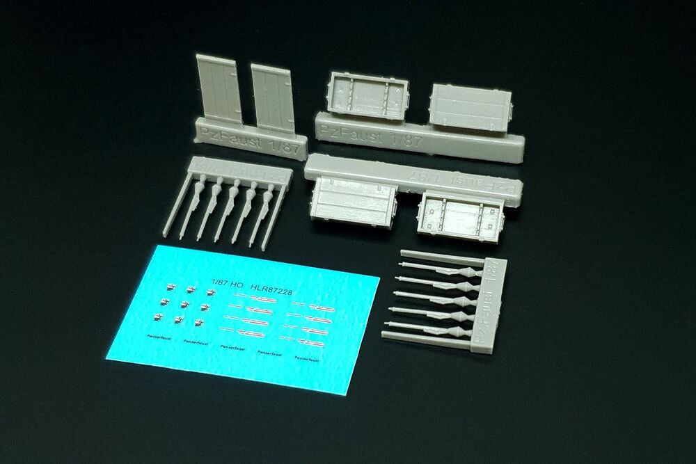 Panzerfaust with boxes