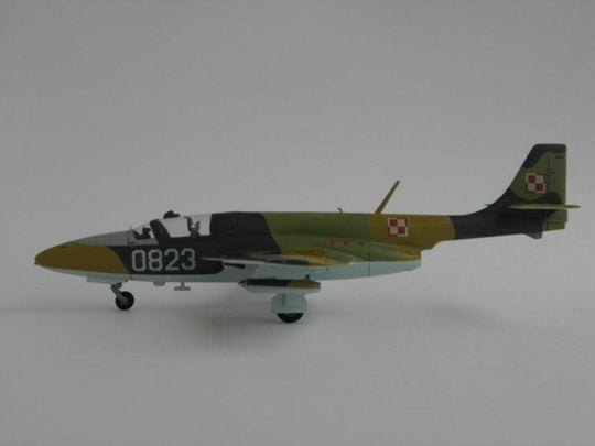 TS-11  Iskra 200BR